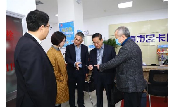 ����ΪȺ�ڰ�ʵ�¡���ί��ʷѧϰ����Ѳ��ָ�������������������Ϊ���ʵ��